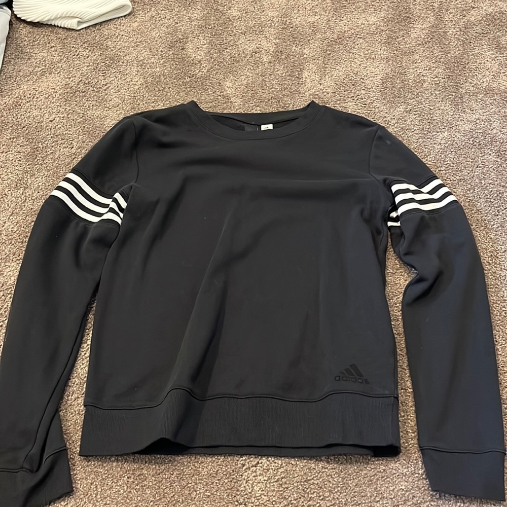 Adidas sweatshirt! Goes with everything. Light weight, perfect for spring!